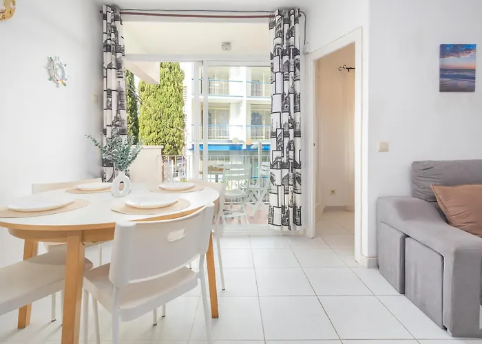 Luminoso En A Un Paso De La Playa