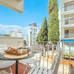 شقة A Pie De Todo, Luz, Balcon Y Playa En Tossa *